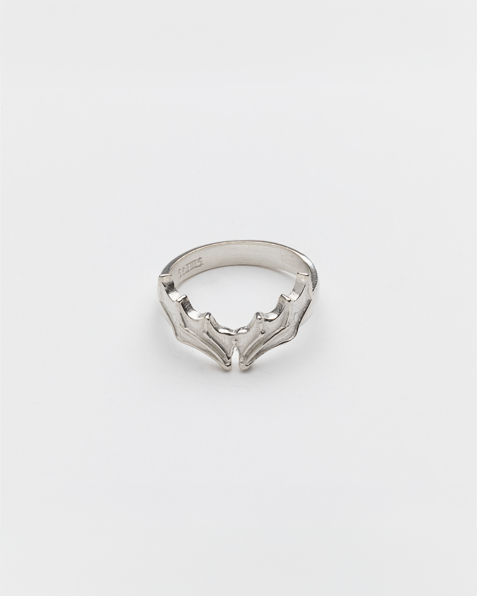 BAT WING RING